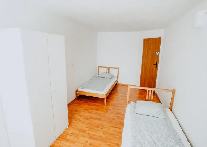 Woku Alloggio in famiglia Świebodzice